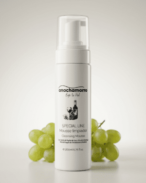 Mousse Limpiador a base de extractos de uva y vino de bodega de Manuel Aragón (Chiclana)