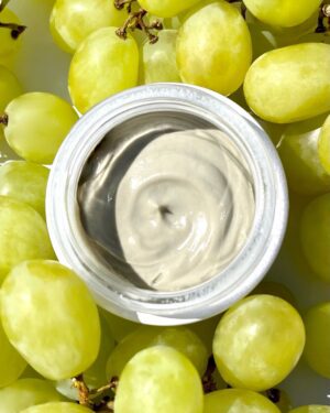 Mascarilla vitamina C a base de extractos de uva y vino de bodega de Manuel Aragón (Chiclana)