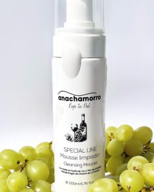 Mousse Limpiador a base de extractos de uva y vino de bodega de Manuel Aragón (Chiclana)