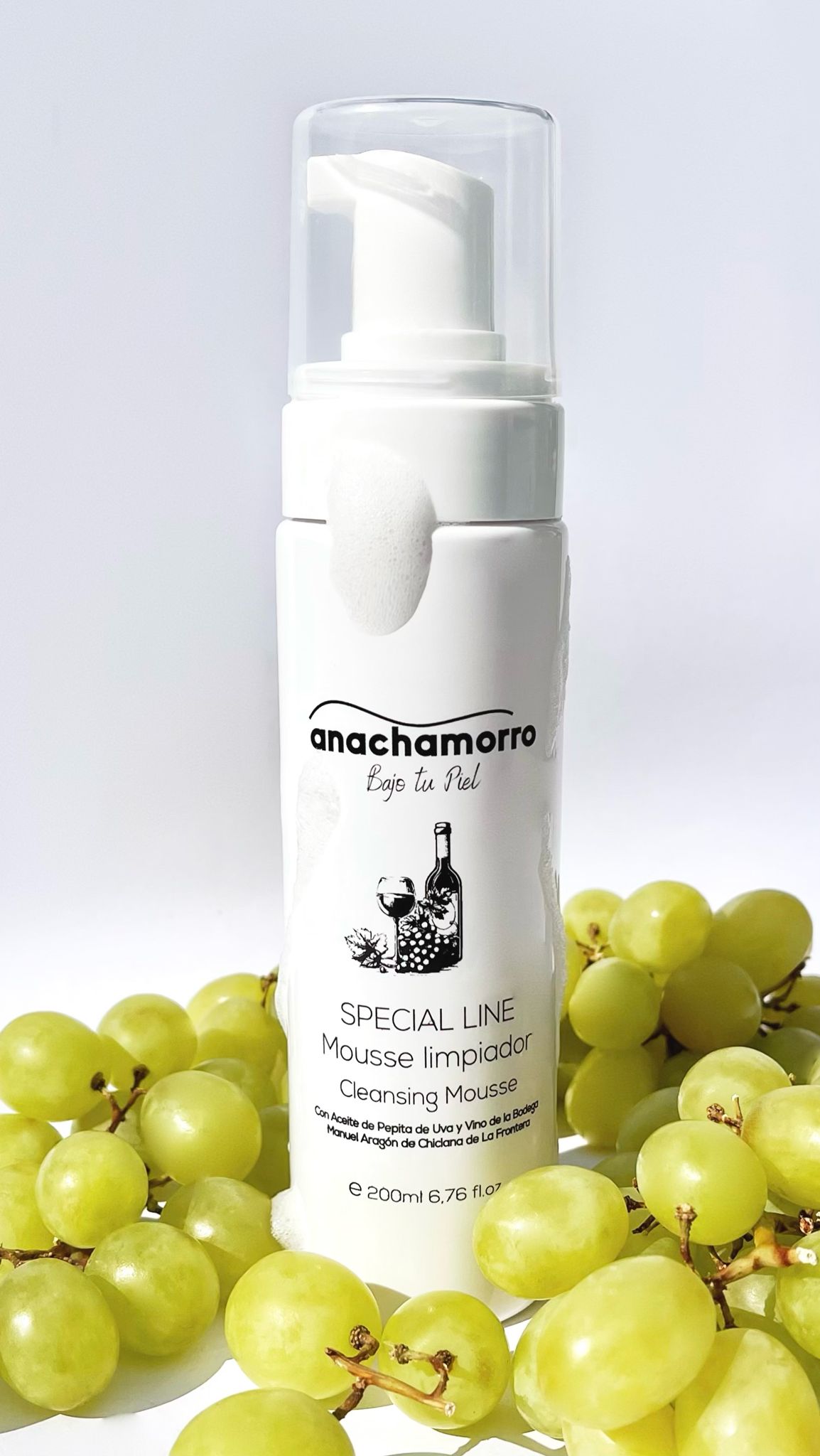 Mousse Limpiador a base de extractos de uva y vino de bodega de Manuel Aragón (Chiclana)