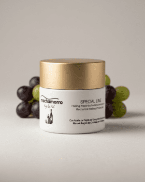 Peeling Físico con Huesos de Aceituna, a base de extractos de uva y vino de bodega de Manuel Aragón (Chiclana)