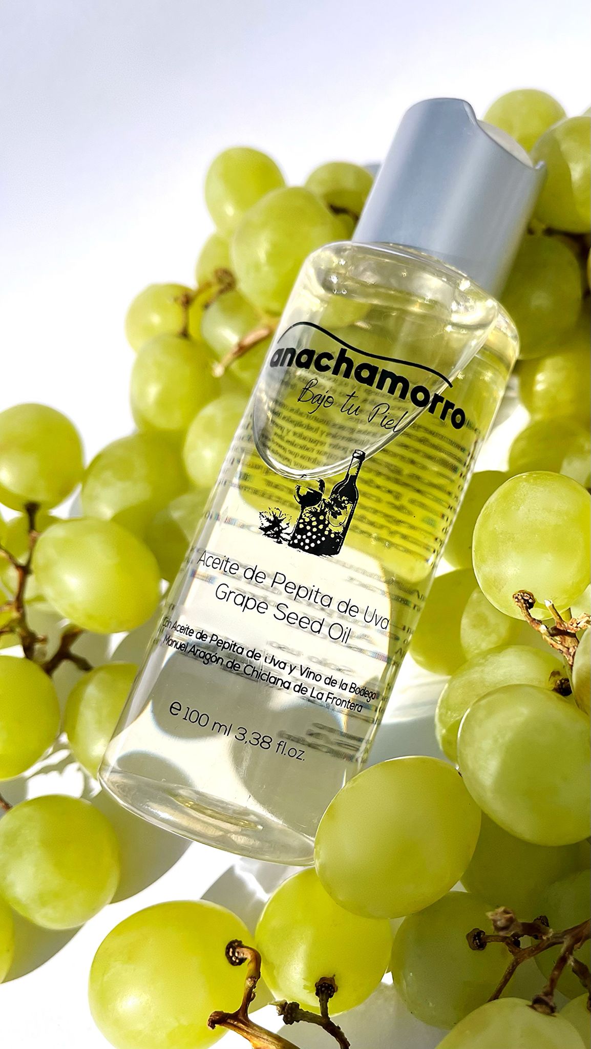 Aceite a base de extractos de pepita de uva y vino de bodega de Manuel Aragón (Chiclana)